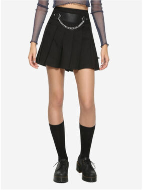 Royal Bones By Tripp Chain belt Pleated Black Skirt size XL